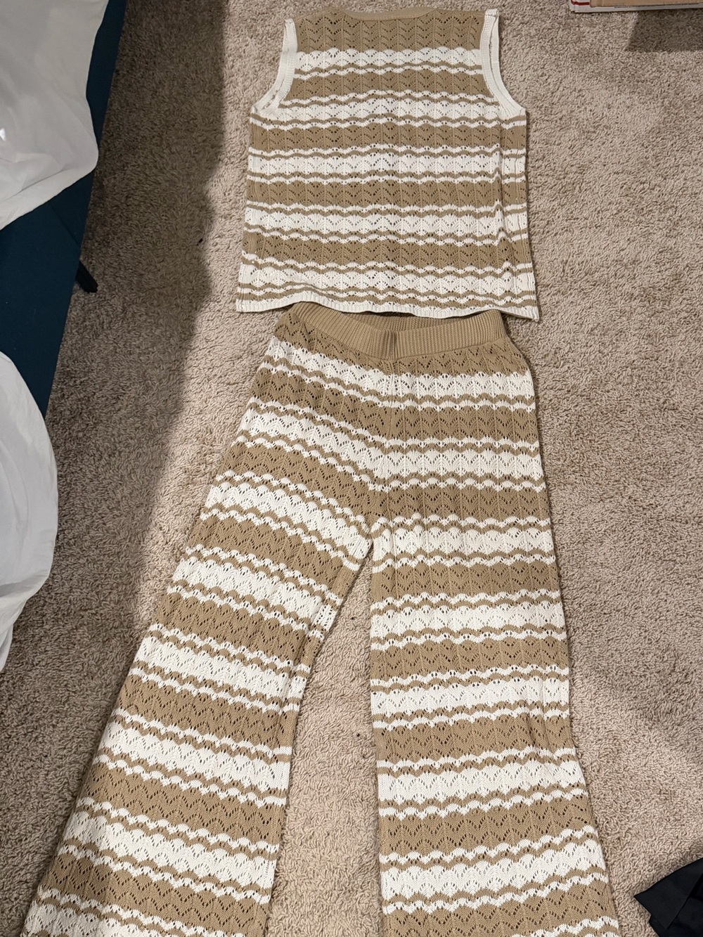 Boho Crochet Knit 2 Piece Set Sz L Beige & Tan Striped Wide Leg Pants Lounge Set - Picture 3 of 4